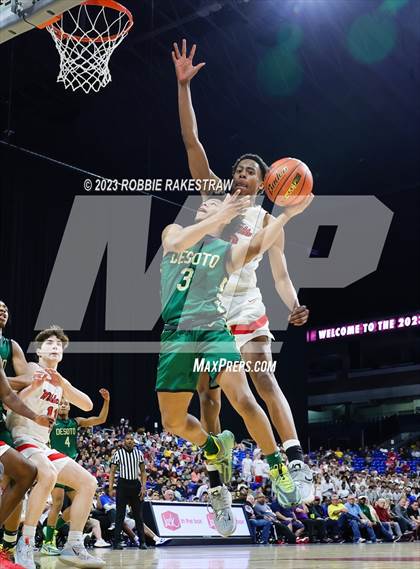 Thumbnail 1 in Lake Highlands vs. DeSoto (UIL 6A Basketball State Semifinal) photogallery.