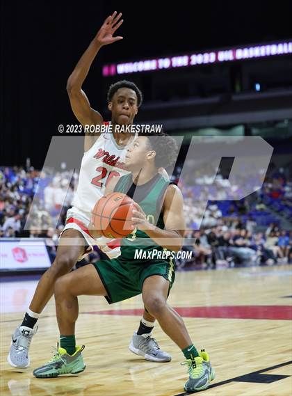Thumbnail 1 in Lake Highlands vs. DeSoto (UIL 6A Basketball State Semifinal) photogallery.