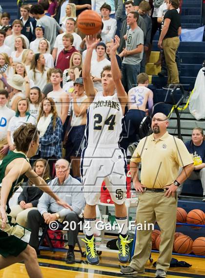 Thumbnail 2 in Notre Dame @ Soddy Daisy photogallery.