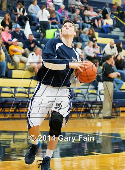 Thumbnail 2 in Notre Dame @ Soddy Daisy photogallery.
