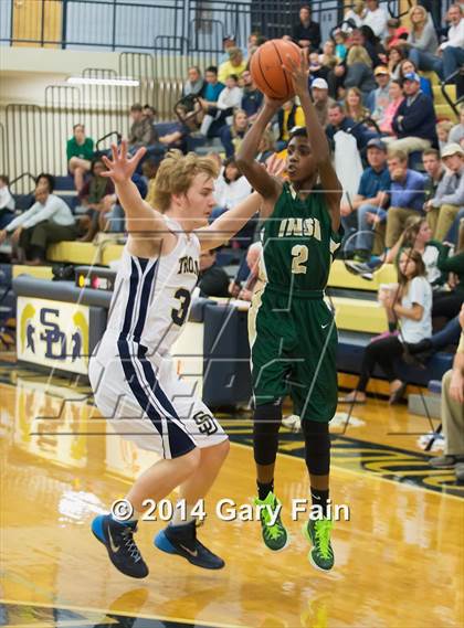 Thumbnail 3 in Notre Dame @ Soddy Daisy photogallery.