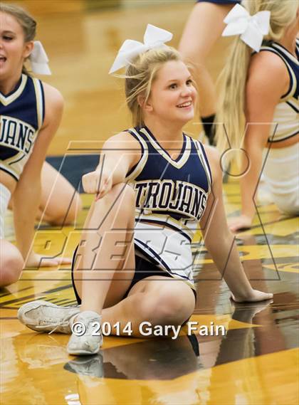 Thumbnail 3 in Notre Dame @ Soddy Daisy photogallery.