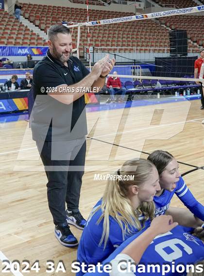 Thumbnail 2 in Valley Christian vs. Seton Catholic (AIA-3A Awards) photogallery.