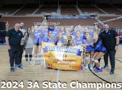 Thumbnail 3 in Valley Christian vs. Seton Catholic (AIA-3A Awards) photogallery.