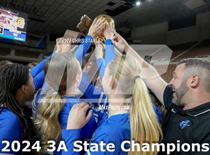 Thumbnail 3 in Valley Christian vs. Seton Catholic (AIA-3A Awards) photogallery.