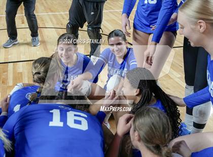 Thumbnail 3 in Valley Christian vs. Seton Catholic (AIA-3A Awards) photogallery.