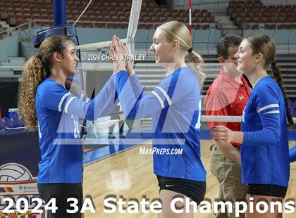 Thumbnail 2 in Valley Christian vs. Seton Catholic (AIA-3A Awards) photogallery.