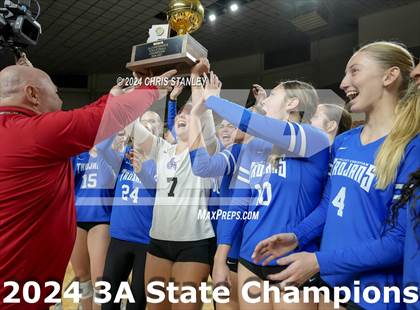 Thumbnail 2 in Valley Christian vs. Seton Catholic (AIA-3A Awards) photogallery.