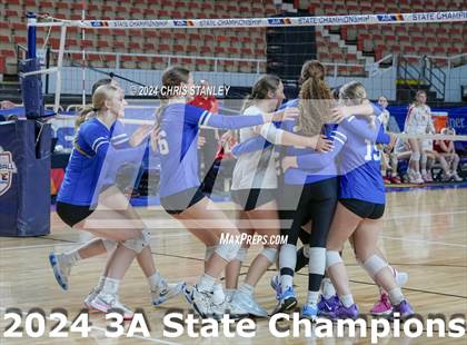 Thumbnail 3 in Valley Christian vs. Seton Catholic (AIA-3A Awards) photogallery.