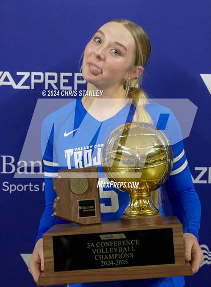 Thumbnail 2 in Valley Christian vs. Seton Catholic (AIA-3A Awards) photogallery.