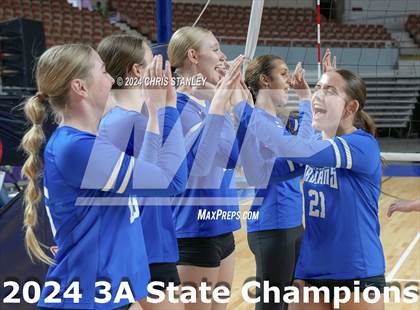 Thumbnail 1 in Valley Christian vs. Seton Catholic (AIA-3A Awards) photogallery.