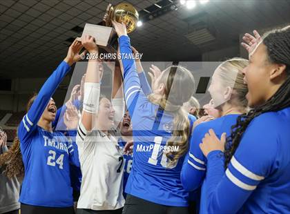 Thumbnail 1 in Valley Christian vs. Seton Catholic (AIA-3A Awards) photogallery.