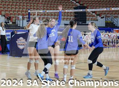 Thumbnail 2 in Valley Christian vs. Seton Catholic (AIA-3A Awards) photogallery.