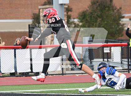 Thumbnail 3 in JV: Frontier @ Clarence photogallery.