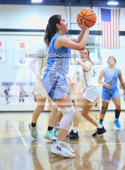 Thumbnail 3 in Swansboro @ Croatan photogallery.