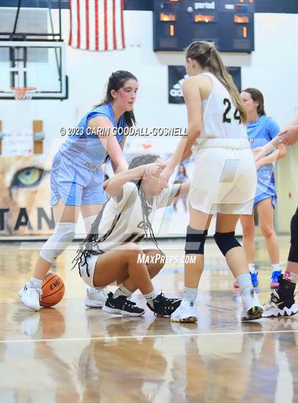 Thumbnail 2 in Swansboro @ Croatan photogallery.
