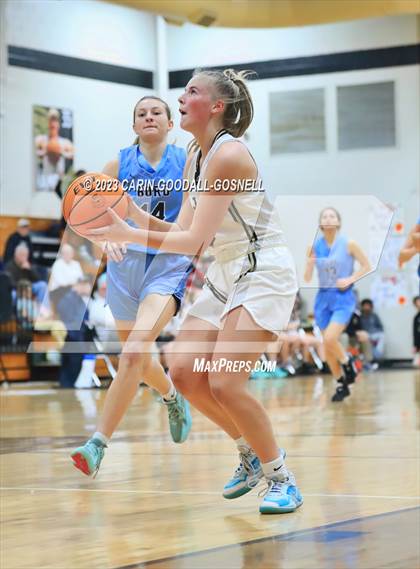 Thumbnail 3 in Swansboro @ Croatan photogallery.