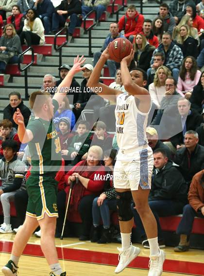 Thumbnail 1 in Deer Lakes vs. Lincoln Park Performing Arts (WPIAL 3A Playoff) photogallery.