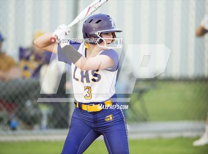 Thumbnail 2 in Lutcher @ E.D. White photogallery.