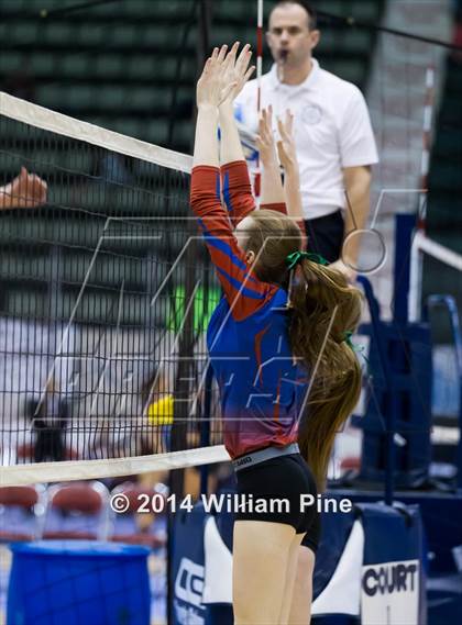 Thumbnail 2 in Eden vs. Broadalbin-Perth (NYSPHSAA Class C Pool Play) photogallery.