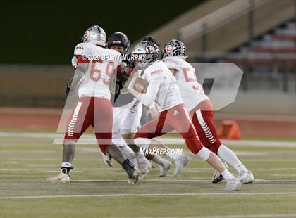 Thumbnail 3 in Loveland vs. Palmer Ridge (CHSAA 4A State Championship) photogallery.
