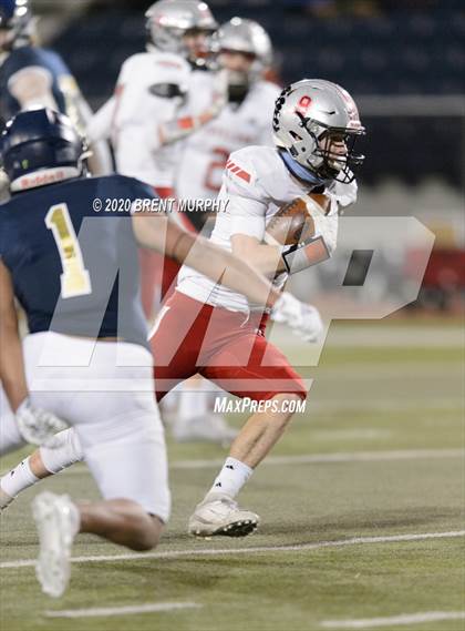 Thumbnail 3 in Loveland vs. Palmer Ridge (CHSAA 4A State Championship) photogallery.