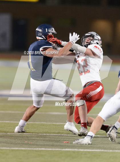 Thumbnail 2 in Loveland vs. Palmer Ridge (CHSAA 4A State Championship) photogallery.