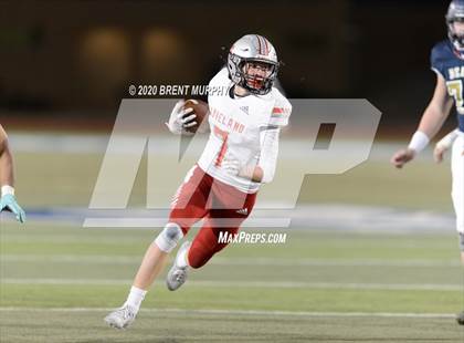 Thumbnail 3 in Loveland vs. Palmer Ridge (CHSAA 4A State Championship) photogallery.