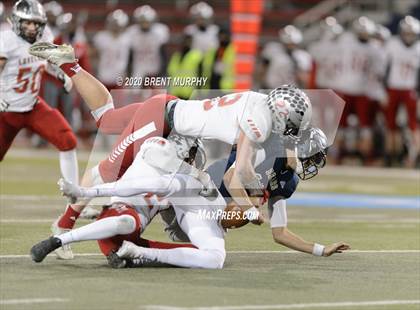 Thumbnail 3 in Loveland vs. Palmer Ridge (CHSAA 4A State Championship) photogallery.