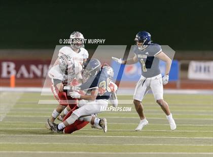 Thumbnail 3 in Loveland vs. Palmer Ridge (CHSAA 4A State Championship) photogallery.