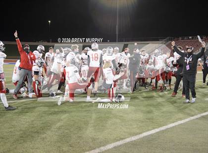 Thumbnail 2 in Loveland vs. Palmer Ridge (CHSAA 4A State Championship) photogallery.