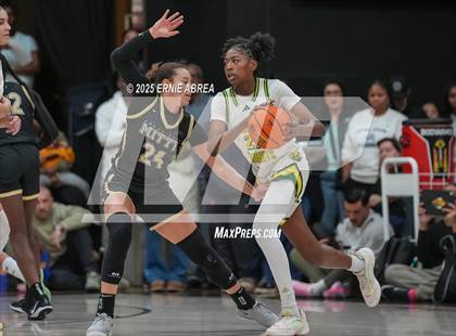 Thumbnail 3 in Archbishop Mitty vs. Ontario Christian (Sabrina Ionescu SI20 Showcase) photogallery.