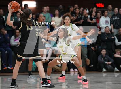 Thumbnail 3 in Archbishop Mitty vs. Ontario Christian (Sabrina Ionescu SI20 Showcase) photogallery.