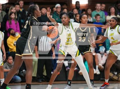 Thumbnail 2 in Archbishop Mitty vs. Ontario Christian (Sabrina Ionescu SI20 Showcase) photogallery.