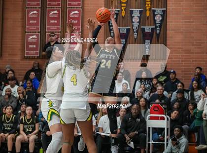 Thumbnail 3 in Archbishop Mitty vs. Ontario Christian (Sabrina Ionescu SI20 Showcase) photogallery.