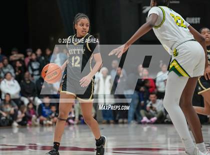 Thumbnail 2 in Archbishop Mitty vs. Ontario Christian (Sabrina Ionescu SI20 Showcase) photogallery.