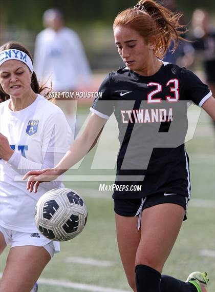 Thumbnail 2 in Bishop Amat vs. Etiwanda photogallery.