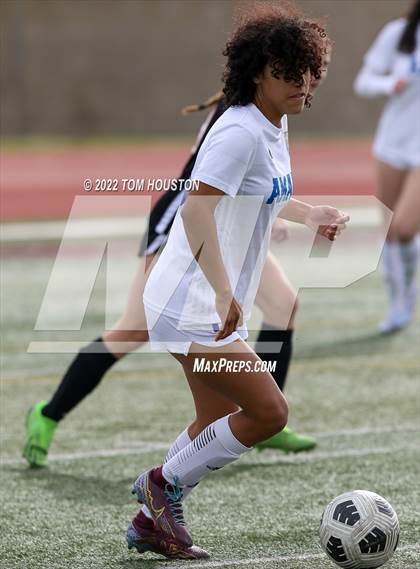 Thumbnail 1 in Bishop Amat vs. Etiwanda photogallery.