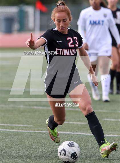 Thumbnail 3 in Bishop Amat vs. Etiwanda photogallery.