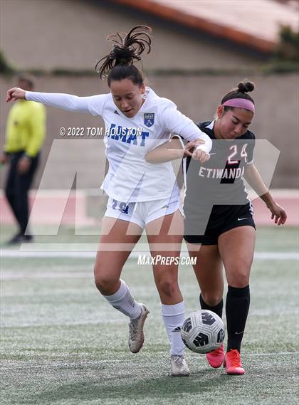 Thumbnail 3 in Bishop Amat vs. Etiwanda photogallery.