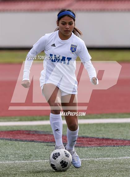 Thumbnail 3 in Bishop Amat vs. Etiwanda photogallery.
