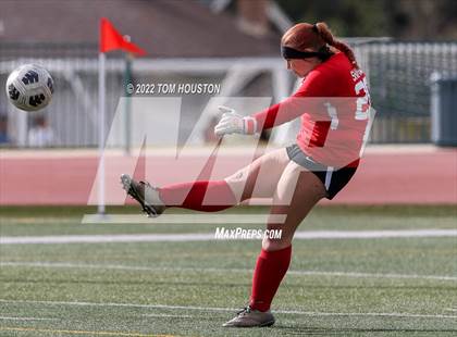 Thumbnail 3 in Bishop Amat vs. Etiwanda photogallery.