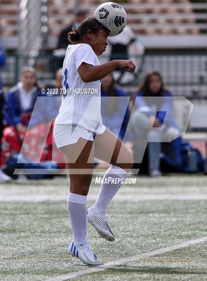 Thumbnail 1 in Bishop Amat vs. Etiwanda photogallery.