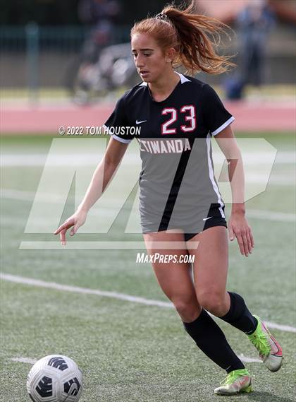 Thumbnail 1 in Bishop Amat vs. Etiwanda photogallery.