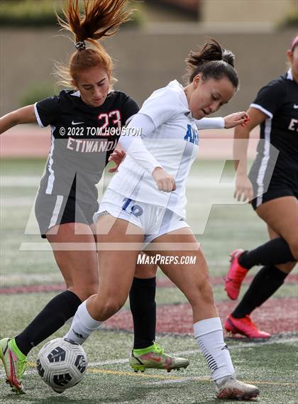 Thumbnail 3 in Bishop Amat vs. Etiwanda photogallery.