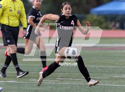 Thumbnail 1 in Bishop Amat vs. Etiwanda photogallery.