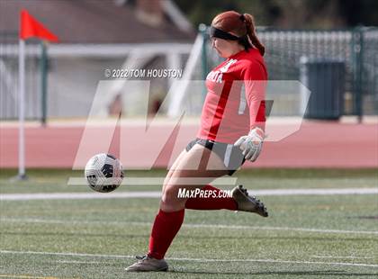 Thumbnail 2 in Bishop Amat vs. Etiwanda photogallery.