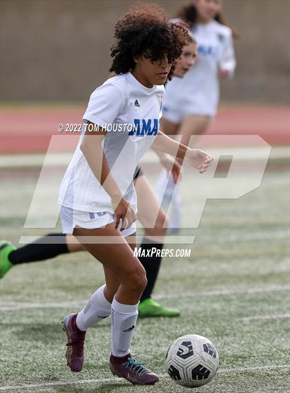 Thumbnail 2 in Bishop Amat vs. Etiwanda photogallery.