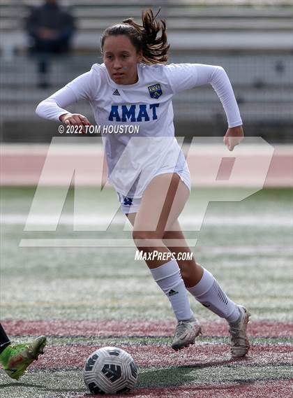 Thumbnail 3 in Bishop Amat vs. Etiwanda photogallery.