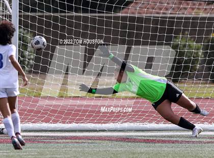 Thumbnail 3 in Bishop Amat vs. Etiwanda photogallery.